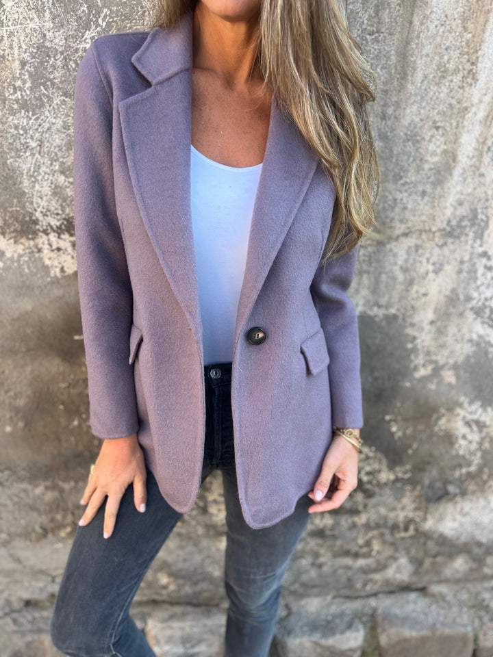 - Velvanna